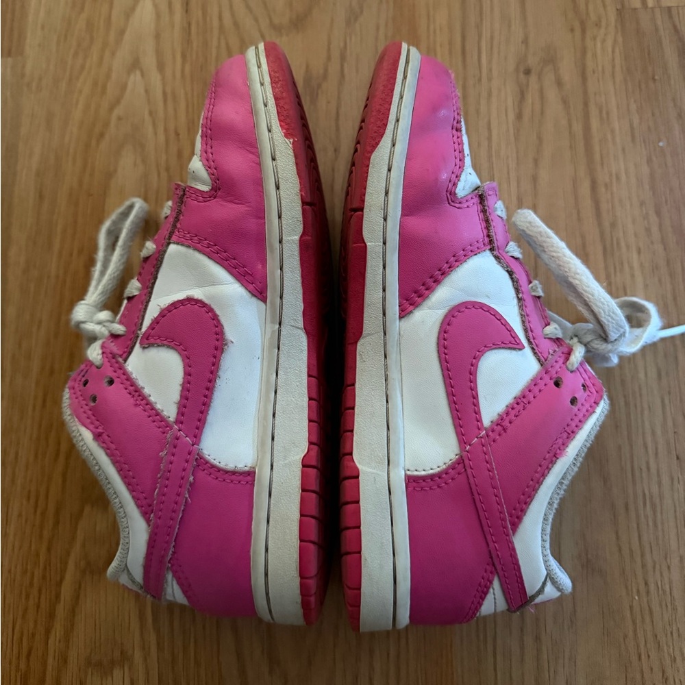Kids Nike pink and white dunks size 13C